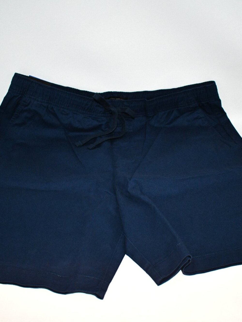 Banana Republic Men’s Pull On Shorts Navy Size L 8" Inseam NWT